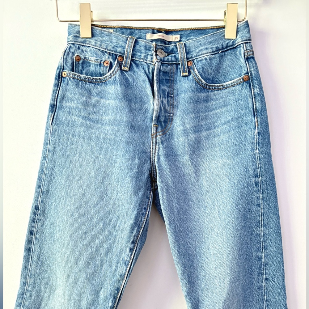 Levi’s Wedgie Straight Jeans – Jive Ship Wash - Vintage Look - Size 25